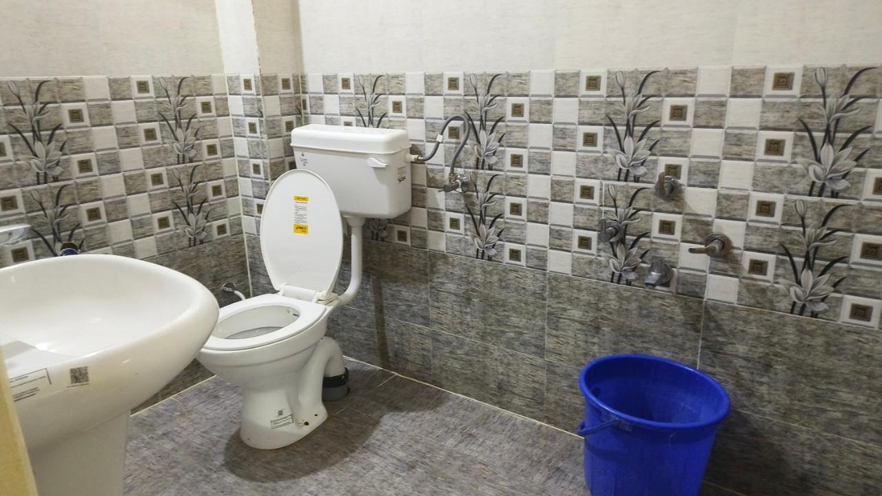 Nain Guest House 乌贾因 外观 照片